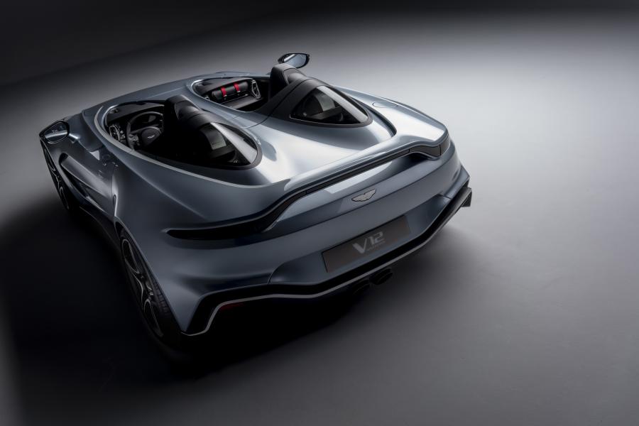  Aston Martin V12 Speedster 2020 года  (WW) (фото 3 из 39)